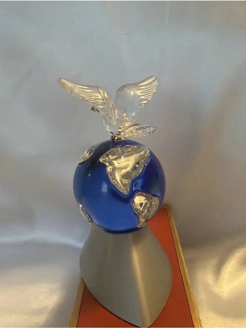 Swarovski Crystal Millennium Crystal Planet Vision 2000 Figurine 238985